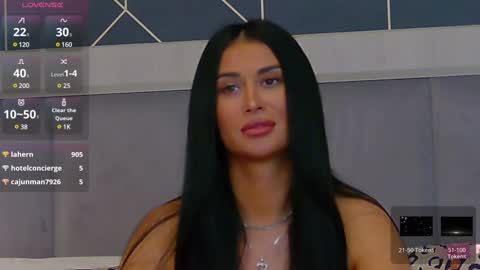 Snapshot of emylaveau chatting on 01.10.25 Emy online show from 01.10.25