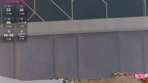 Snapshot of emylaveau chatting on 01.17.25 Emy online show from 01.17.25