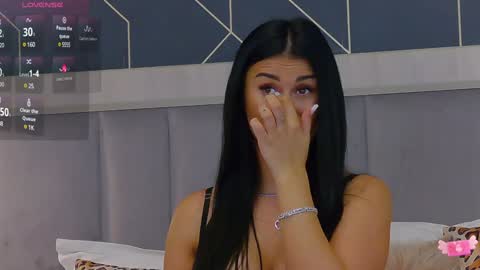 Snapshot of emylaveau chatting on 01.24.25 Emy online show from 01.24.25