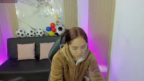 emyli_tay online show from 07.11.26