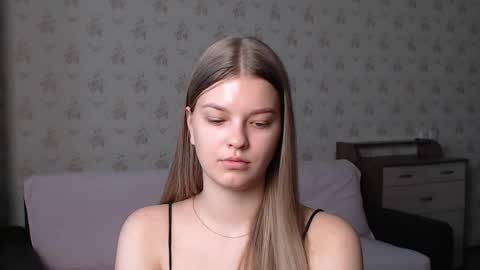 Snapshot of emysway chatting on 10.26.25 EmySway online show from 10.26.25