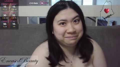 Snapshot of encasedbeauty chatting on 01.08.25 Ela online show from 01.08.25