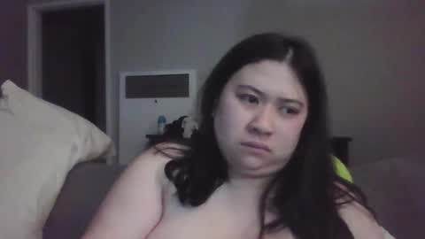Snapshot of encasedbeauty chatting on 01.26.25 Ela online show from 01.26.25