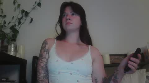 Snapshot of endlesslyevie chatting on 12.06.24 endlessly evie online show from 12.06.24