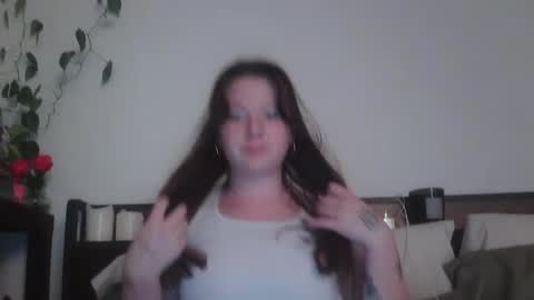 Snapshot of endlesslyevie chatting on 01.27.25 endlessly evie online show from 01.27.25