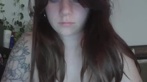 Snapshot of endlesslyevie chatting on 02.18.25 endlessly evie online show from 02.18.25