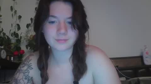 Snapshot of endlesslyevie chatting on 02.22.25 endlessly evie online show from 02.22.25