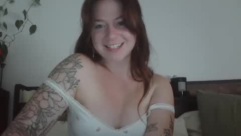 Snapshot of endlesslyevie chatting on 02.28.25 endlessly evie online show from 02.28.25