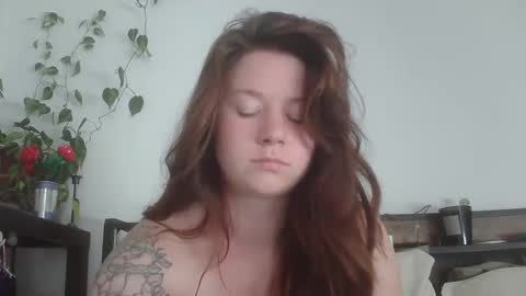 Snapshot of endlesslyevie chatting on 03.03.25 endlessly evie online show from 03.03.25