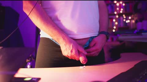 uk online show from 12.19.24