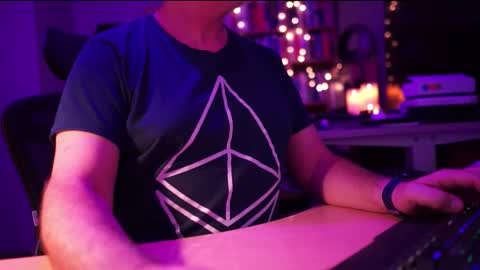 uk online show from 09.27.25