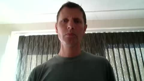 Snapshot of englishguy183 chatting on 05.01.26 EnglishGuy183 online show from 05.01.26