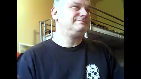 englishguysurrey online show from 11.11.25