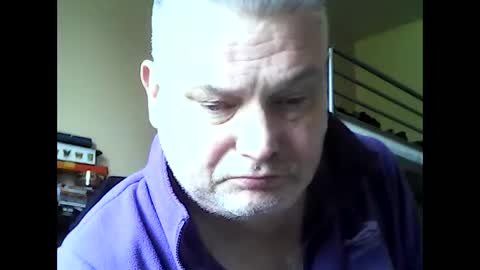 Snapshot of englishguysurrey chatting on 04.26.26 englishguysurrey online show from 04.26.26