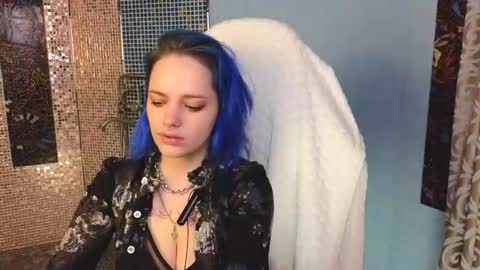 Snapshot of enifery chatting on 09.28.25 enifery online show from 09.28.25