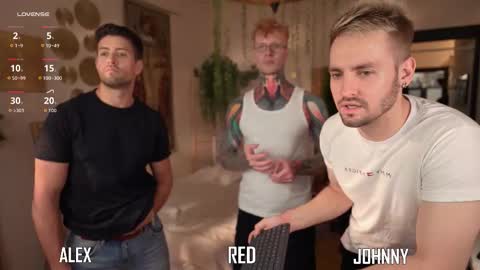 Snapshot of enjohnny chatting on 09.15.25 Johnny online show from 09.15.25