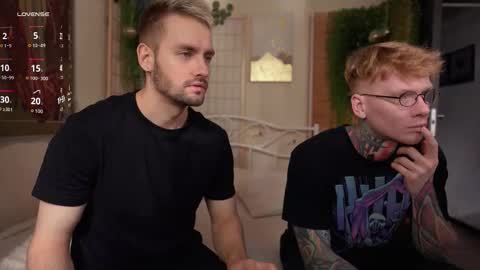 Snapshot of enjohnny chatting on 09.16.25 Johnny online show from 09.16.25