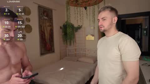 Snapshot of enjohnny chatting on 09.25.25 Johnny online show from 09.25.25