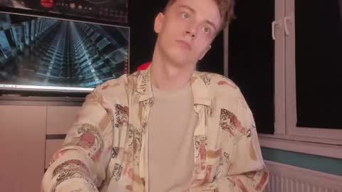 Snapshot of enkeer chatting on 10.26.25 Enker online show from 10.26.25