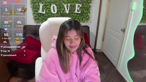 Snapshot of enma_clark chatting on 12.06.24 Enma clark online show from 12.06.24