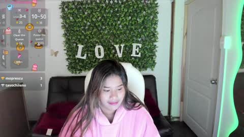 Snapshot of enma_clark chatting on 12.23.24 Enma clark online show from 12.23.24