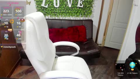 Snapshot of enma_clark chatting on 01.31.25 Enma clark online show from 01.31.25