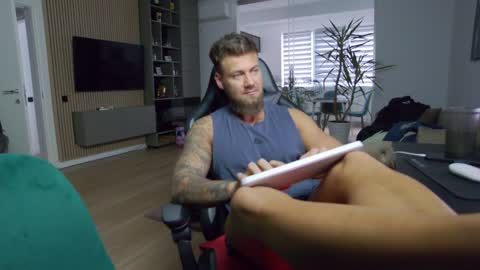 Erik online show from 12.05.24