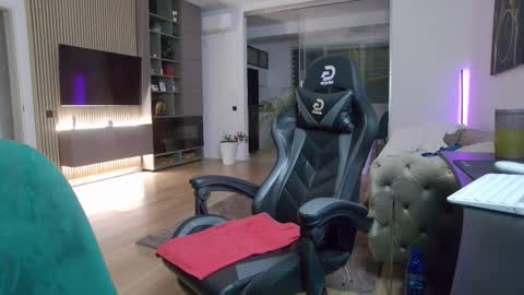 Erik online show from 10.04.25