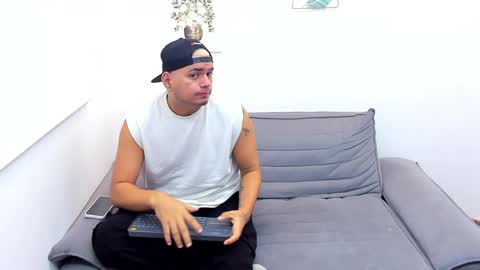 enrique online show from 12.21.24