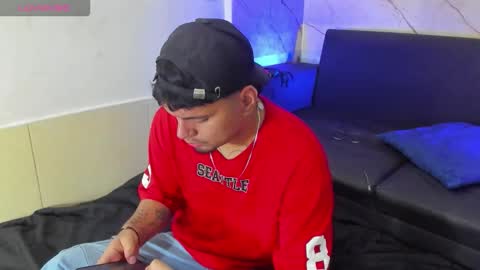 Snapshot of enrique_villa23 chatting on 09.29.25 enrique online show from 09.29.25