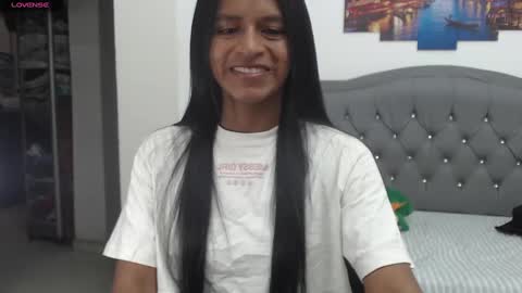 Snapshot of enyelin chatting on 10.02.25 Enyenlina online show from 10.02.25