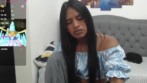 Snapshot of enyelin chatting on 10.03.25 Enyenlina online show from 10.03.25