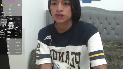 Snapshot of enyelin chatting on 10.21.25 Enyenlina online show from 10.21.25