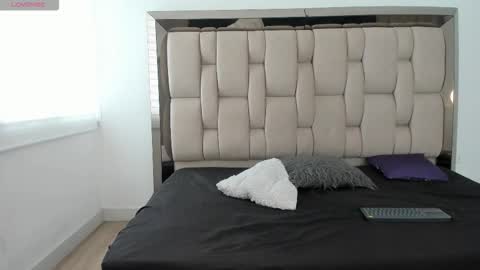 Enzo issis online show from 11.02.25