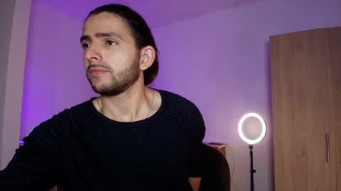 enzo_moretii online show from 11.11.25