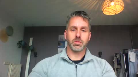 Enzos Massive Cock online show from 02.04.25