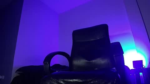 Snapshot of enzoferreirah chatting on 10.18.25 enzoferreirah online show from 10.18.25