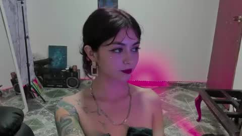 Snapshot of ephemeral_hot chatting on 07.02.26 Leyla online show from 07.02.26