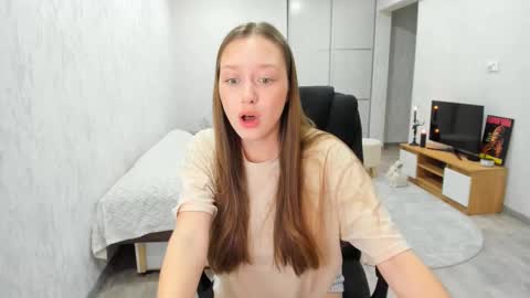 Renata online show from 02.16.25