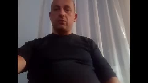 Snapshot of epu17 chatting on 10.01.25 epu17 online show from 10.01.25