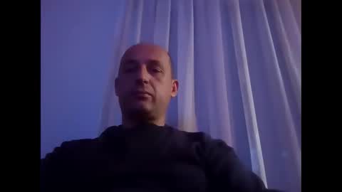 Snapshot of epu17 chatting on 10.10.25 epu17 online show from 10.10.25