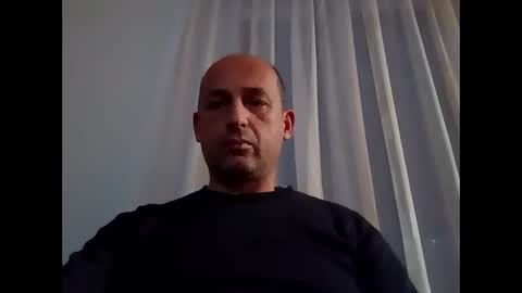 Snapshot of epu17 chatting on 10.15.25 epu17 online show from 10.15.25