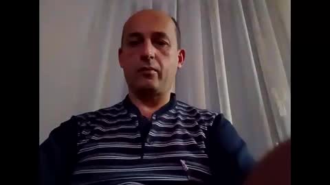 Snapshot of epu17 chatting on 10.21.25 epu17 online show from 10.21.25