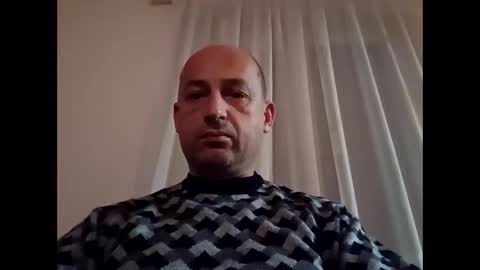 Snapshot of epu17 chatting on 10.29.25 epu17 online show from 10.29.25