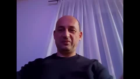 Snapshot of epu17 chatting on 10.31.25 epu17 online show from 10.31.25