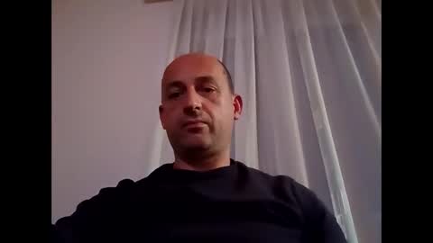 Snapshot of epu17 chatting on 11.04.25 epu17 online show from 11.04.25