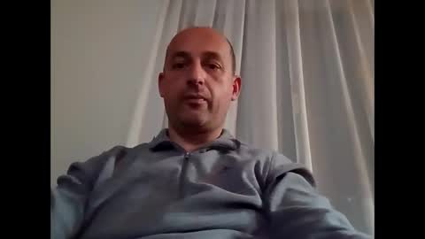 Snapshot of epu17 chatting on 11.05.25 epu17 online show from 11.05.25