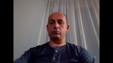 Snapshot of epu17 chatting on 11.06.25 epu17 online show from 11.06.25