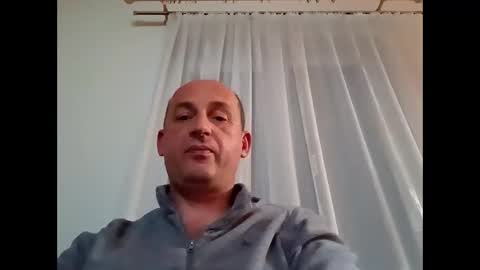 Snapshot of epu17 chatting on 11.09.25 epu17 online show from 11.09.25