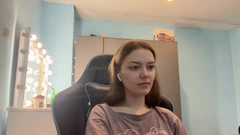 Lily online show from 03.30.26